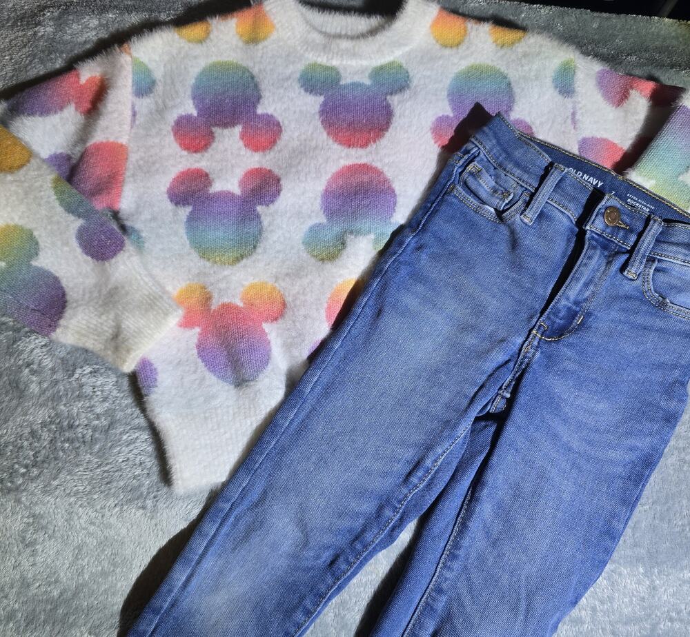 Minnie Mouse Girls Holiday Sweater & Old Navy Jeans, Size 7/8